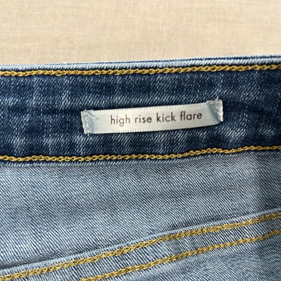 Wrangler brand high rise cropped jeans - Picture 5 of 5